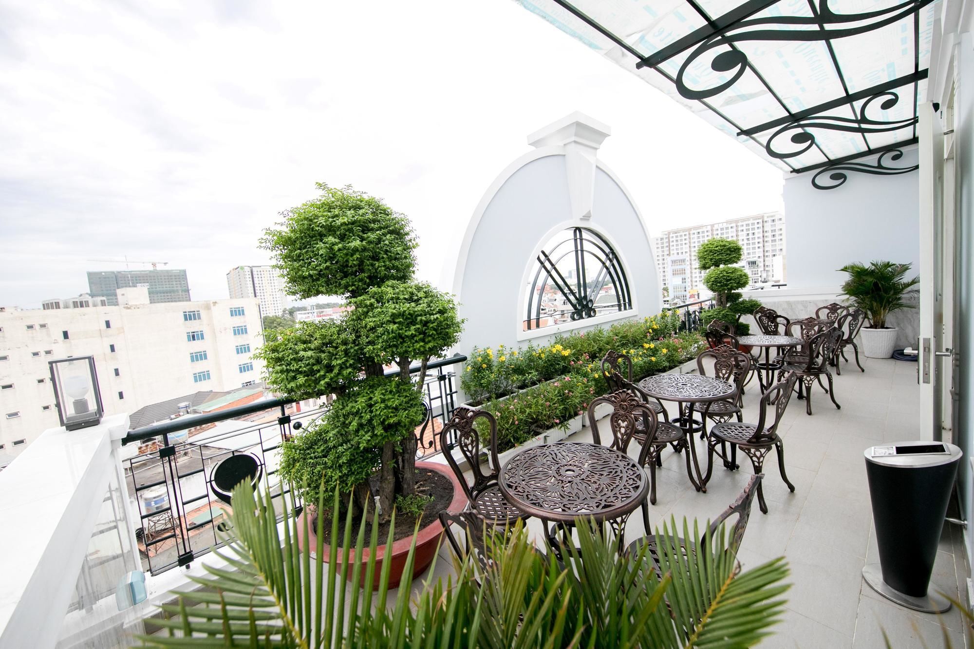 Le Saigon Hotel Ho Chi Minh City Exterior photo
